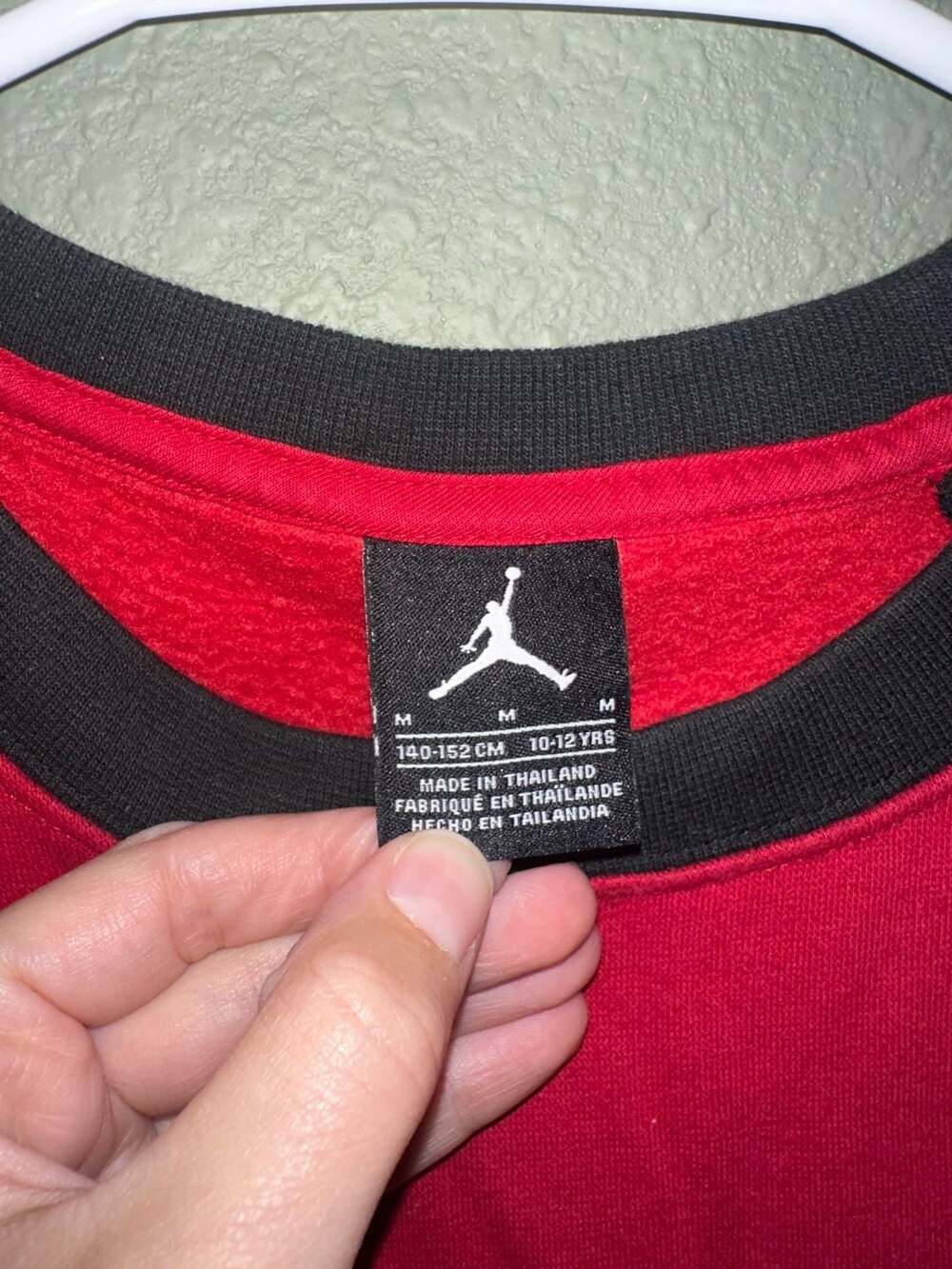 Air Jordan Youth Crewneck Sweatshirt Red Black Size Medium 10-12 - Picture 2 of 3